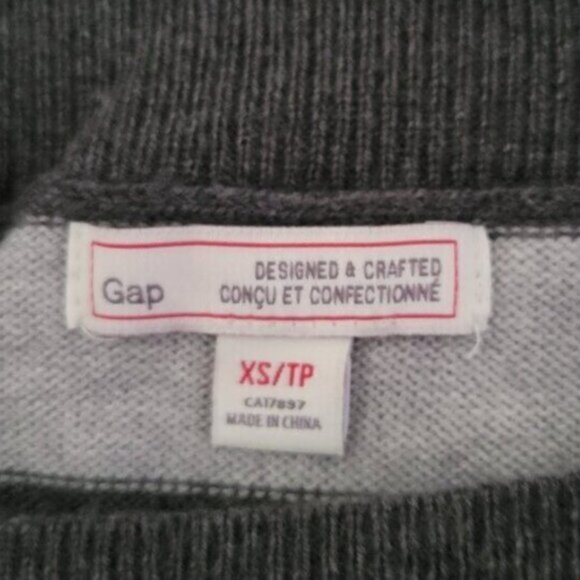 GAP Sweater Gray Sriped Lightweight Women's Sz XS Wool - Picture 4 of 8